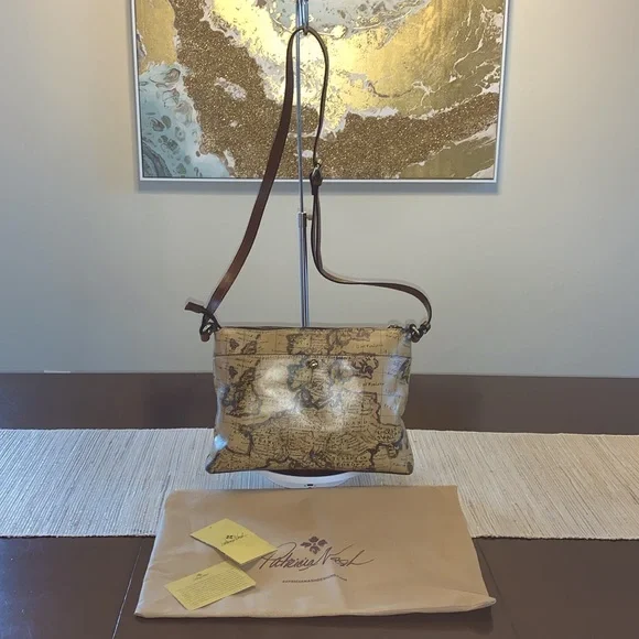Patricia Nash Kirby crossbody + dust cover EUC